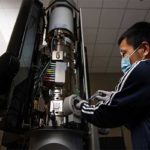 transmission-electron-microscope-to-record-the-molecular-action-inside-a-lithium-ion-battery